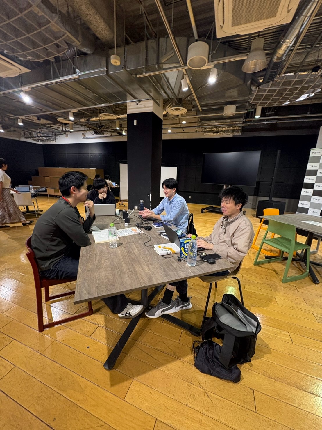 関東もくもく自習会のリアル自習会で作業している参加者の様子
